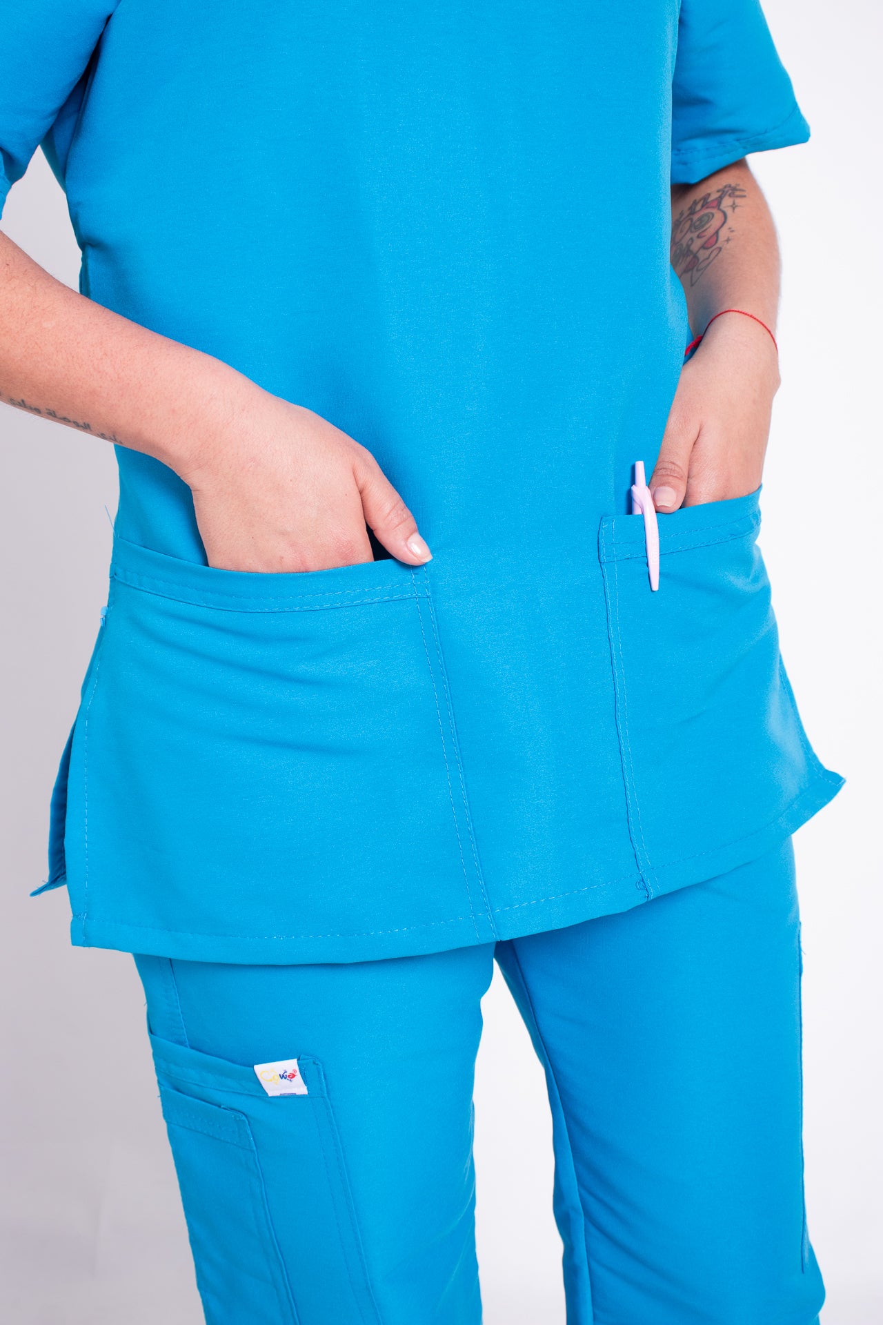Uniforme Mujer - Línea Premium